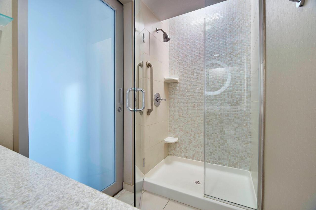 Springhill Suites By Marriott Las Vegas Convention Center Exterior photo