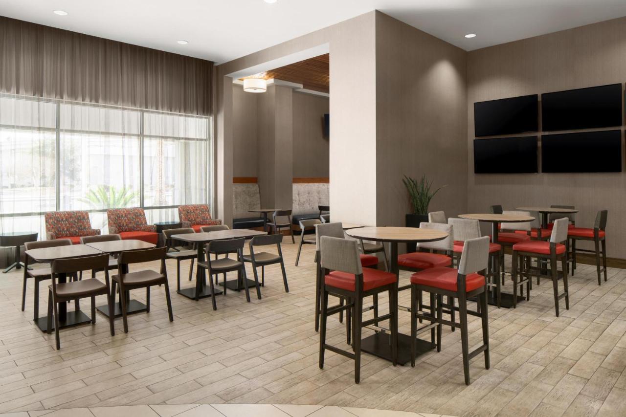 Springhill Suites By Marriott Las Vegas Convention Center Exterior photo