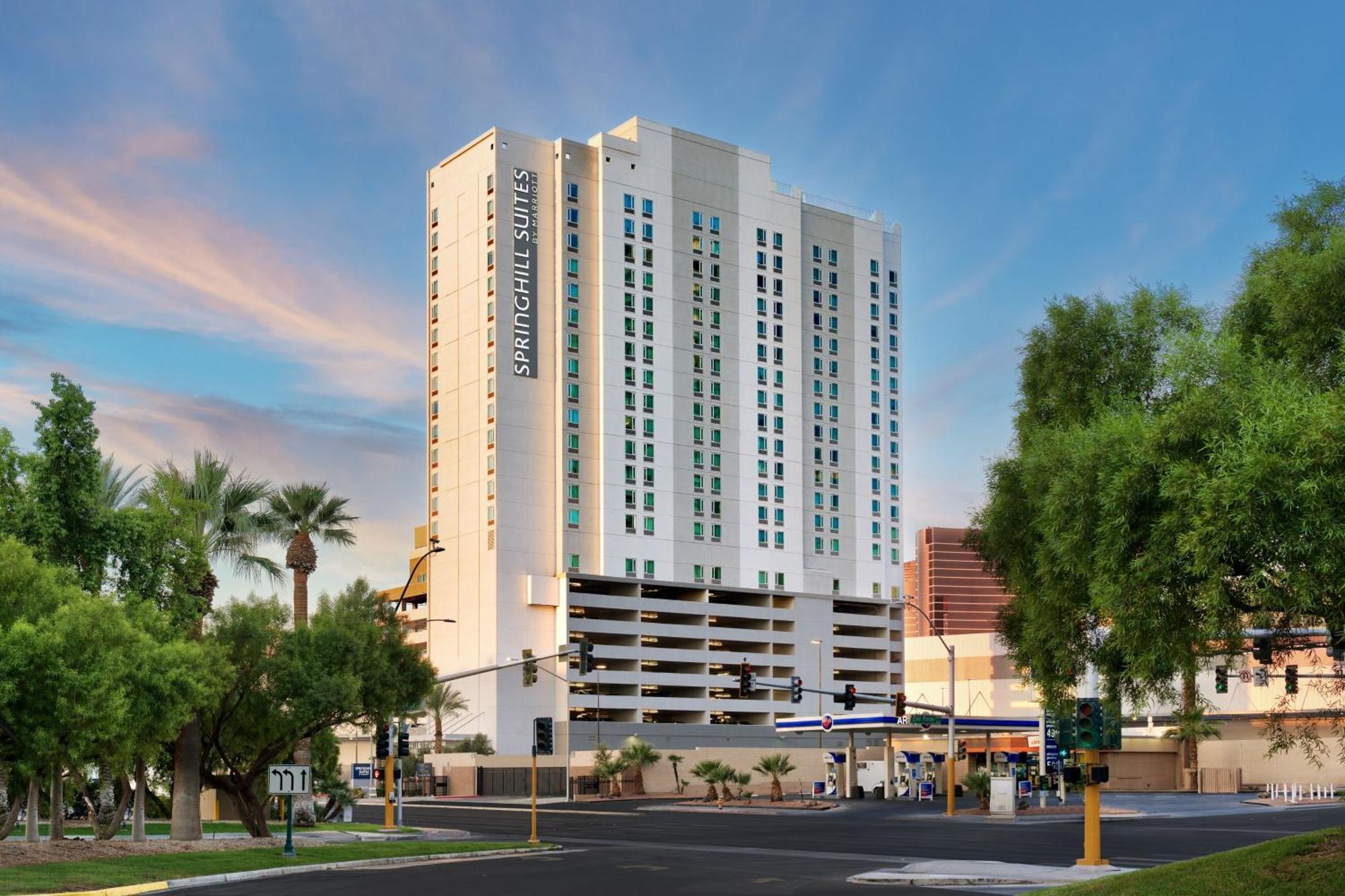 Springhill Suites By Marriott Las Vegas Convention Center Exterior photo